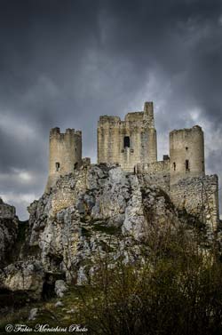 Il Castello fantasma di Rocca Calascio - foto di Fabio Menichini